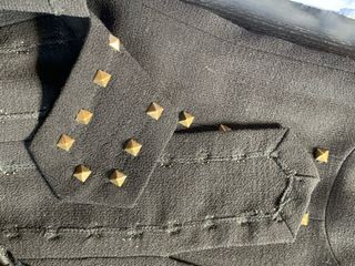 Vestito corto con borchie oro 100% lana