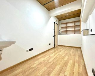 Local comercial en venta en Riu en Santa Coloma de Gramanet