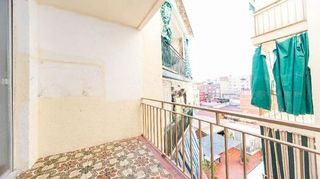 Piso en venta en Singuerlín - Can Franquesa - Les Oliveres en Santa Coloma de Gramanet