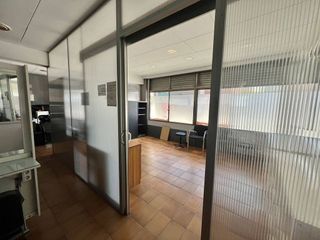 Local comercial en venta en Martorell