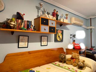 Dormitorio juvenil completo madera