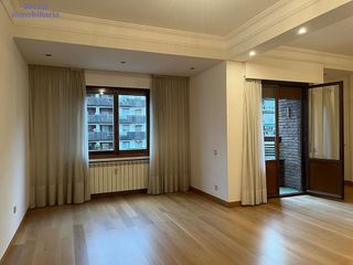 Piso en alquiler en Centro en Logroño