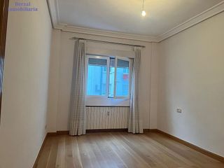 Piso en alquiler en Centro en Logroño