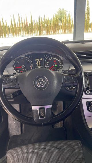 Volkswagen Passat CC 2011