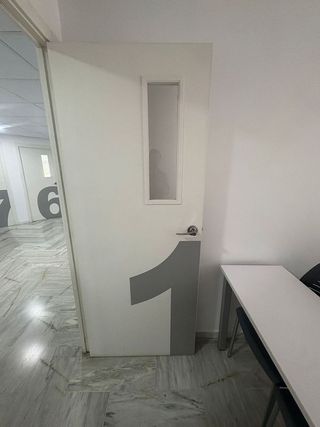 Oficina en alquiler en La Buhaira en Sevilla