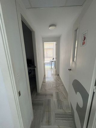 Oficina en alquiler en La Buhaira en Sevilla