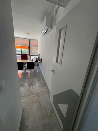 Oficina en alquiler en La Buhaira en Sevilla