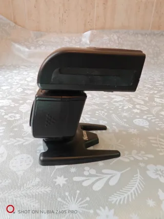 Flash Nissin i40 para Fujifilm