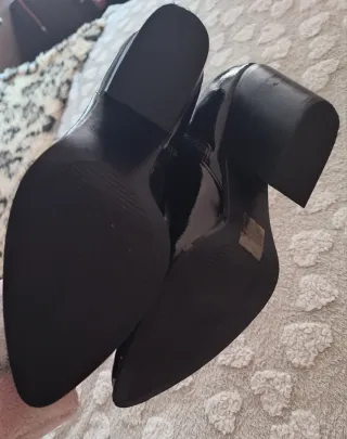 Botín negro tachas T41 (equiv. T40) a estrenar