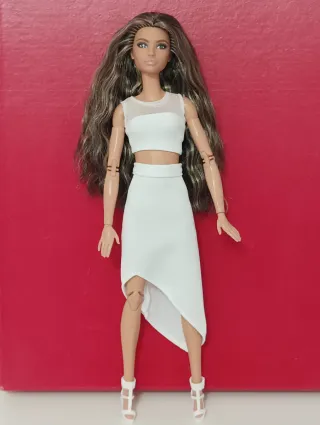 Barbie Signature Look Muñeca