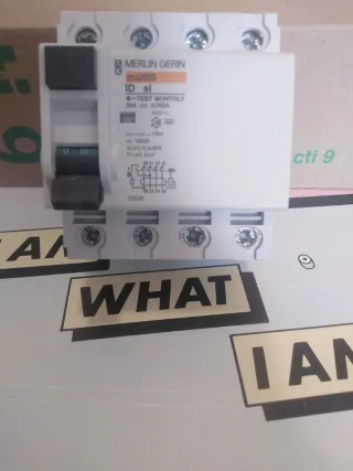 Merlin Gerin diferencial 4x25 Super inmunizado