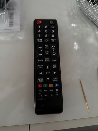 Samsung 40” Full HD UE40C5100 – 4 HDMI – TDT HD –