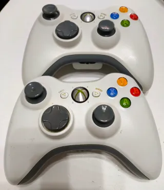 Consola Xbox 360 Blanca + 2 Mandos