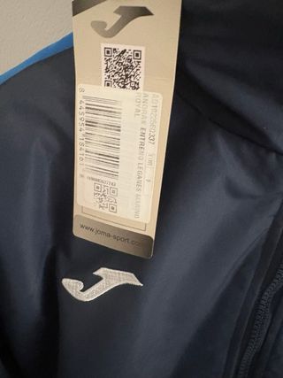 Abrigo Joma CD Leganes Talla S con etiqueta
