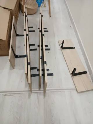 Se venden baldas y soportes , uso 4 messs
