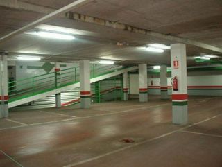 Garaje en venta en Zona Teatro Campoamor en Oviedo