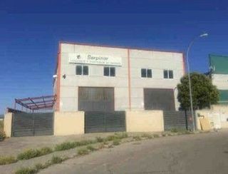 Nave industrial en venta en Fuente el Saz de Jarama