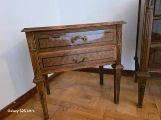 Cómoda, 2 mesitas y espejo madera vintage