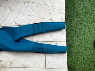 Neopreno Olaian Azul Marino y Turquesa