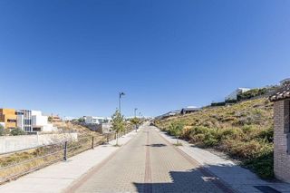 Terreno en venta en Zubia (La)