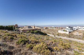 Terreno en venta en Zubia (La)