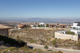 Terreno en venta en Zubia (La)