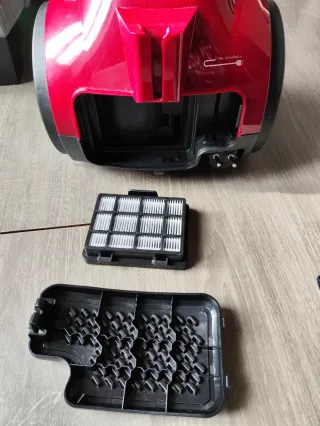 Aspirador Bosch Serie 2 Rojo Sin Bolsa