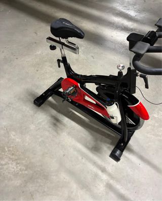 Bici de Spinning Negra y Roja