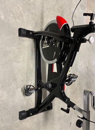 Bici de Spinning Negra y Roja