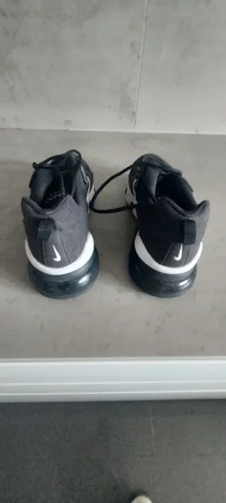 Nike Air Max 270 React Bambas