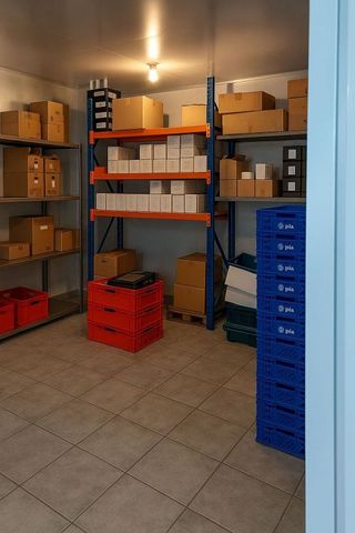 Local comercial en venta en Les Planes en Hospitalet de Llobregat, L´