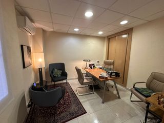 SE VENDE APARTAMENTO u OFICINA EN GRAN VIA