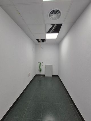 Oficina en alquiler en Santa Cruz - Industria - Polígono Campollano en Albacete