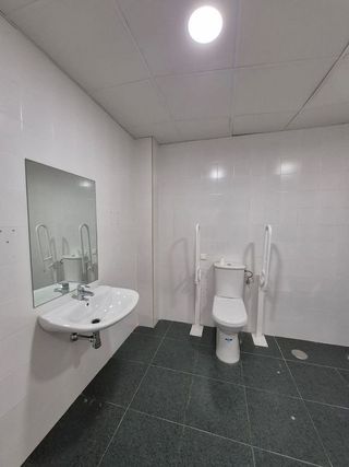 Oficina en alquiler en Santa Cruz - Industria - Polígono Campollano en Albacete