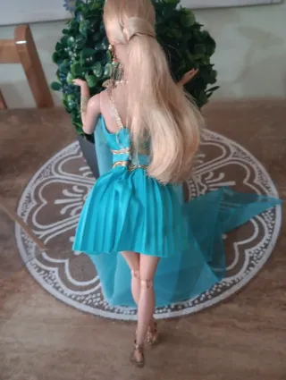 Barbie Articulada Fascinante p postizas largas