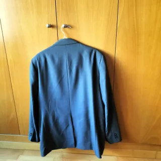 Traje de hombre azul chaqueta y pantalón