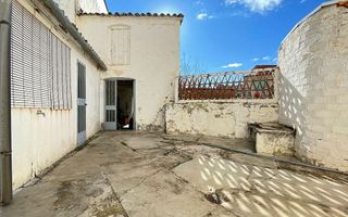 Casa adosada en venta en Torreperogil