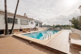 Chalet en venta en Vilamarxant