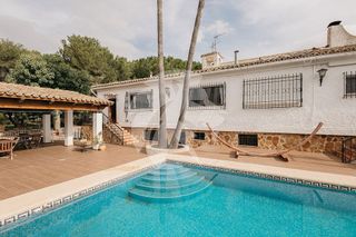 Chalet en venta en Vilamarxant