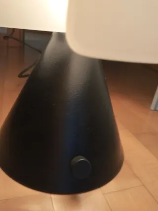 Lampada da tavolo Vortice R