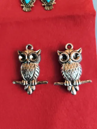 Lote Bisutería Buhos Oro y plateado