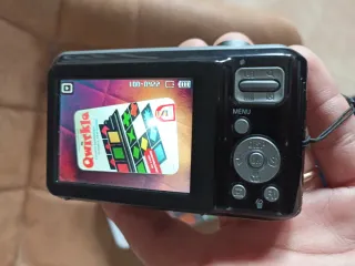 Cámara Samsung Zoom Lens 5x