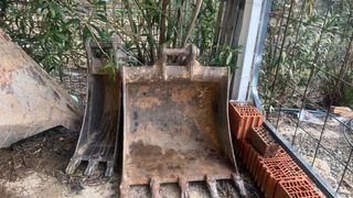 Cazo Excavadora volvo jcb Cat Comansu case