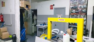 Nave industrial en venta en El Barral Ferial en Coslada