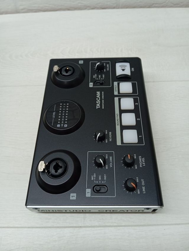 Tascam US-42B MiNiSTUDIO Creator - Interfaz