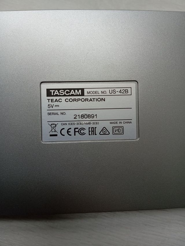 Tascam US-42B MiNiSTUDIO Creator - Interfaz