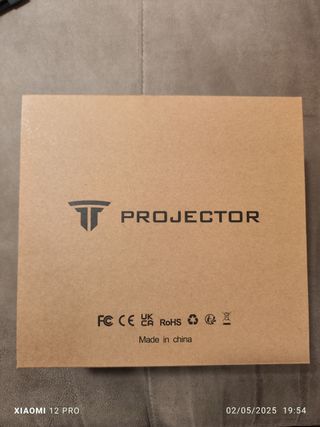 Proiettore Full HD Bluetooth e WiFi