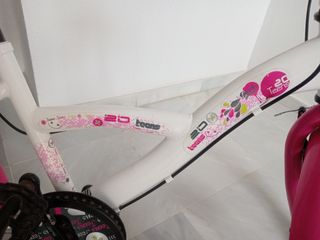 Bicicleta niña 20 rosa y blanca