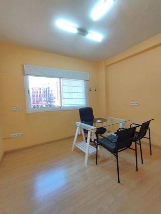 Oficina en venta en Centro en Murcia