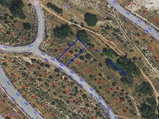 Terreno en venta en Zubia (La)